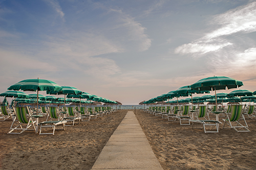 RICCI BEACH & PARK HOTEL