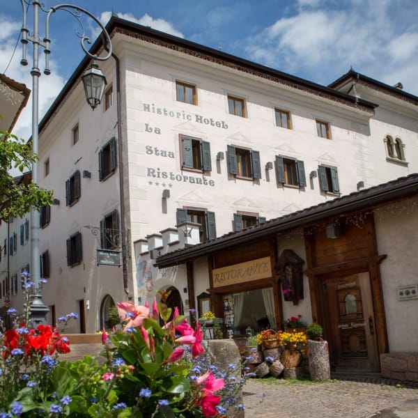 HISTORIC HOTEL RISTORANTE LA STUA