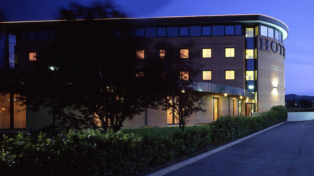 PHI HOTEL EMILIA