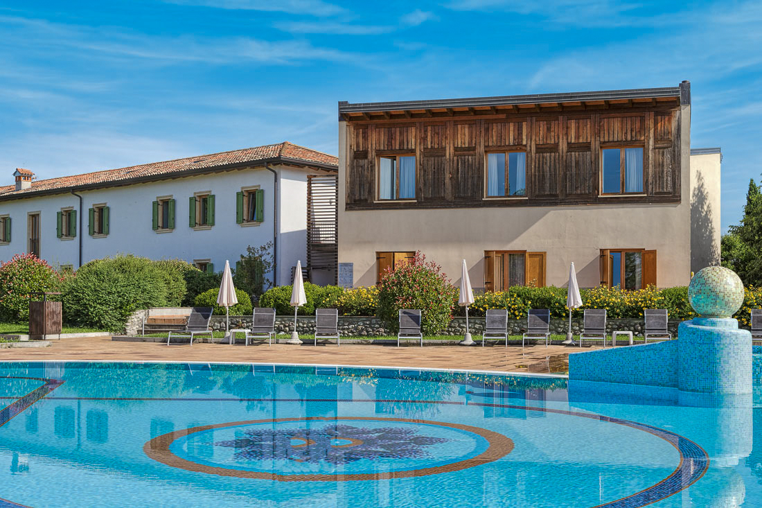 PARK HOTEL