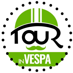 TOUR IN VESPA